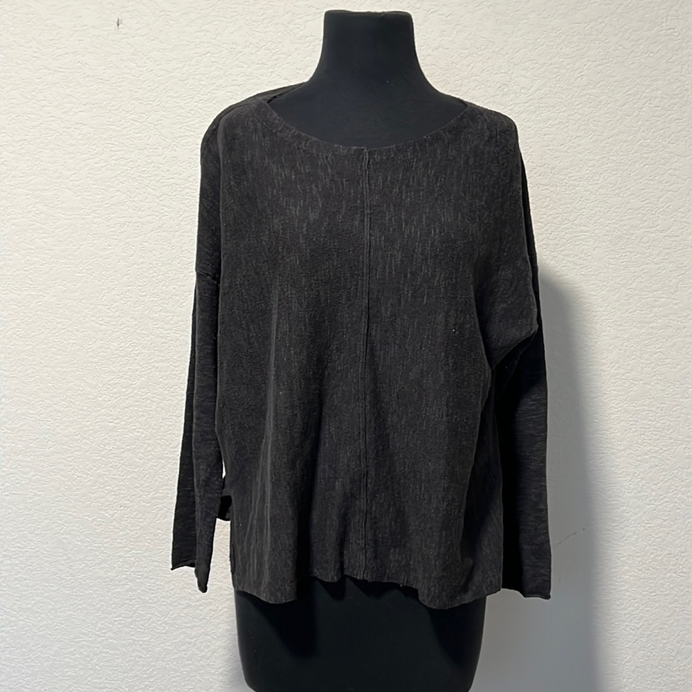 Eileen Fisher grayish organic cotton & linen blouse
